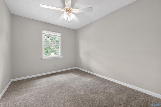 4056 Knollbrook Drive NW, Huntsville, AL 35810