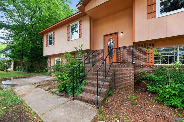 4056 Knollbrook Drive NW, Huntsville, AL 35810