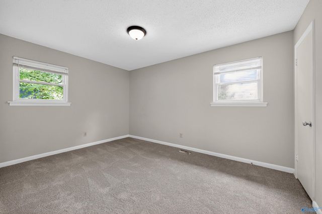 4056 Knollbrook Drive NW, Huntsville, AL 35810