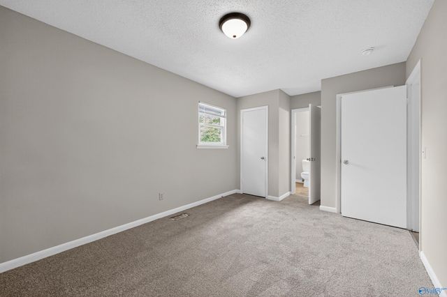 4056 Knollbrook Drive NW, Huntsville, AL 35810
