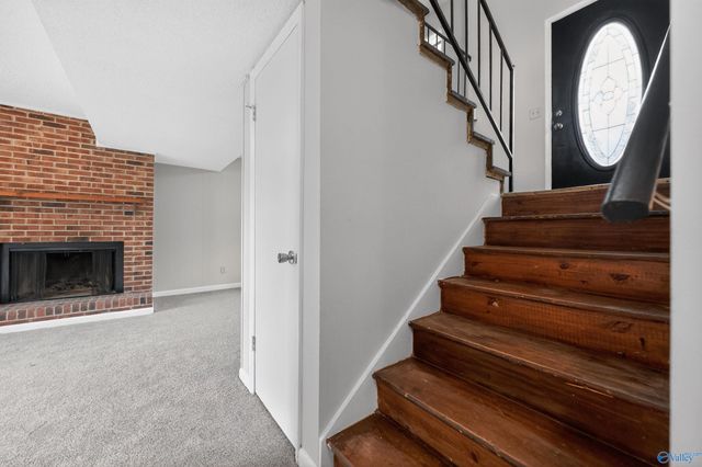 4056 Knollbrook Drive NW, Huntsville, AL 35810