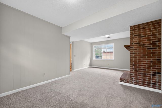 4056 Knollbrook Drive NW, Huntsville, AL 35810