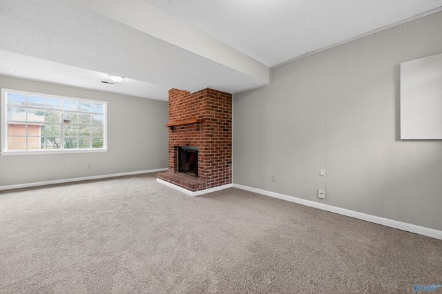4056 Knollbrook Drive NW, Huntsville, AL 35810