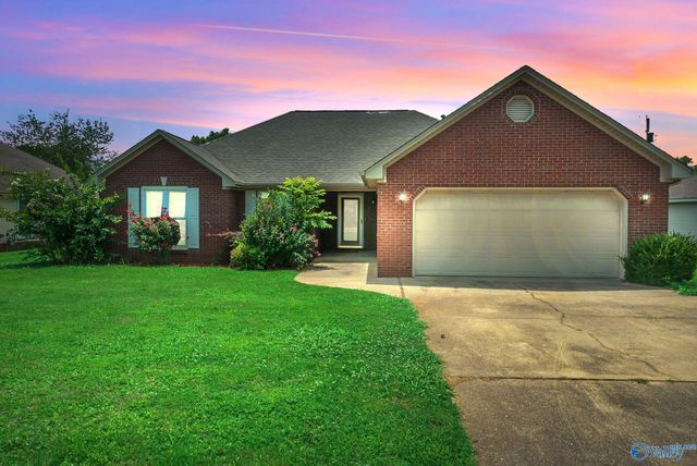 203 Lincoln Avenue, Muscle Shoals, AL 35661