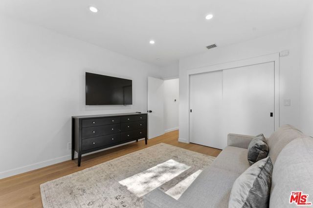 8833 Ashcroft Avenue, West Hollywood, CA 90048