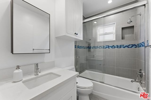 8833 Ashcroft Avenue, West Hollywood, CA 90048