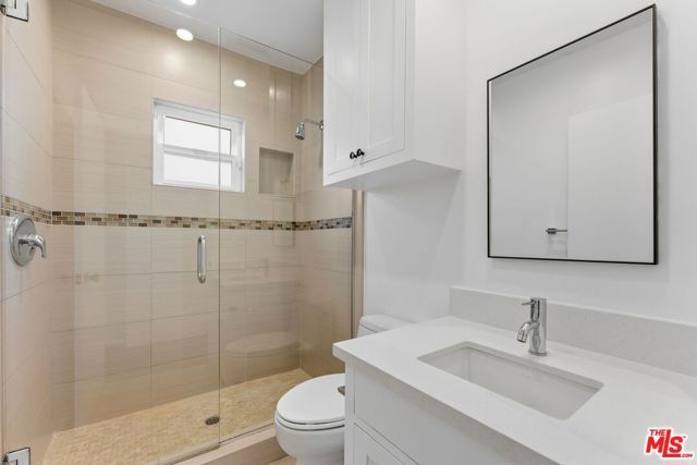 8833 Ashcroft Avenue, West Hollywood, CA 90048