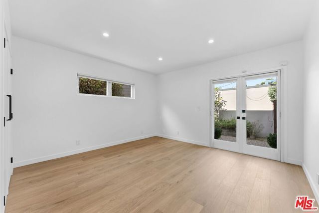 8833 Ashcroft Avenue, West Hollywood, CA 90048