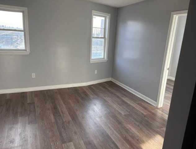 76 Walnut St 4, Peabody, MA 01960