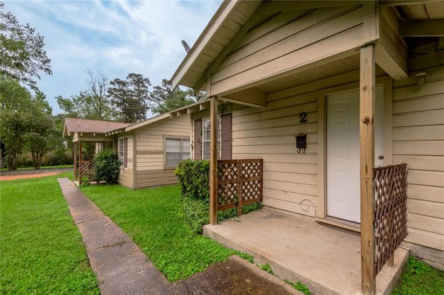 700 Gray Street 2, Huntsville, TX 77320