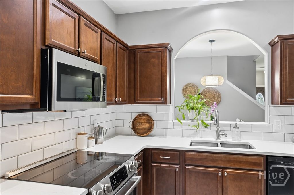 Image 19 of property listing at 111 Mustang Drive, Guyton, GA 31312