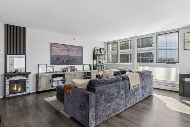 433 S 7th Street 1701, Minneapolis, MN 55415