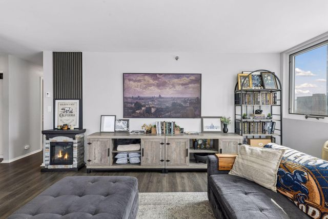 433 S 7th Street 1701, Minneapolis, MN 55415