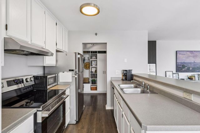 433 S 7th Street 1701, Minneapolis, MN 55415