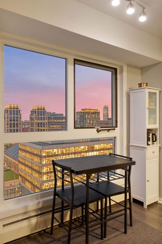 433 S 7th Street 1701, Minneapolis, MN 55415