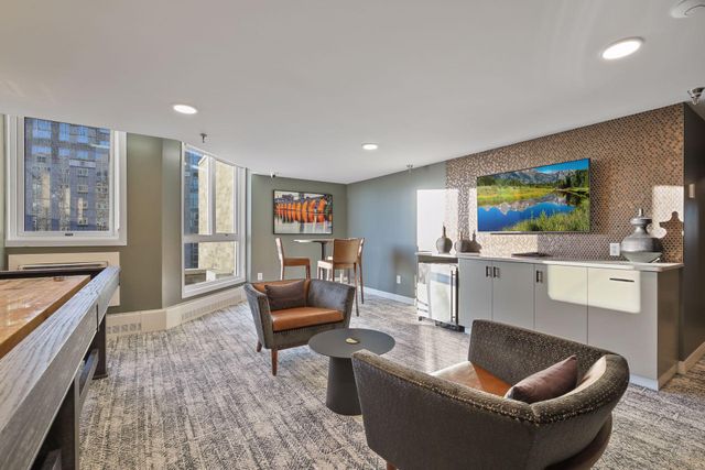 433 S 7th Street 1701, Minneapolis, MN 55415