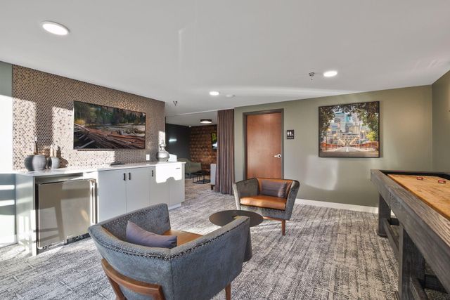 433 S 7th Street 1701, Minneapolis, MN 55415