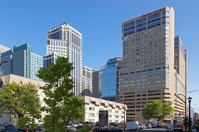 433 S 7th Street 1701, Minneapolis, MN 55415