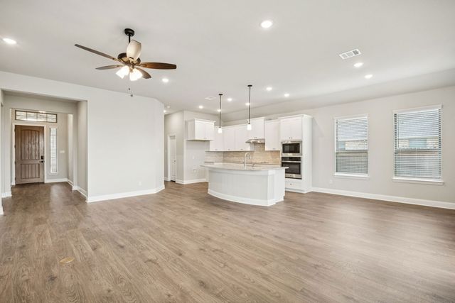 4533 Aralia Street, Fort Worth, TX 76036