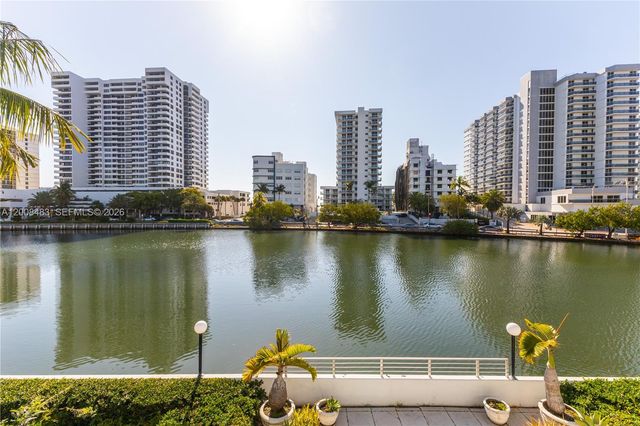 2445 Lake Pancoast Dr M, Miami Beach, FL 33140