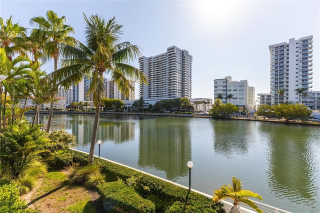 2445 Lake Pancoast Dr M, Miami Beach, FL 33140