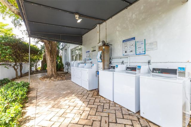 2445 Lake Pancoast Dr M, Miami Beach, FL 33140