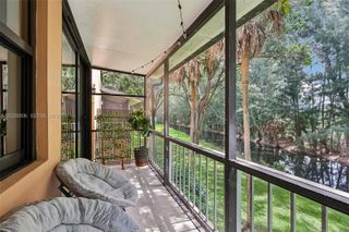400 Commodore Dr 206, Plantation, FL 33325