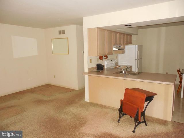 323 PARKVIEW DR, Souderton, PA 18964
