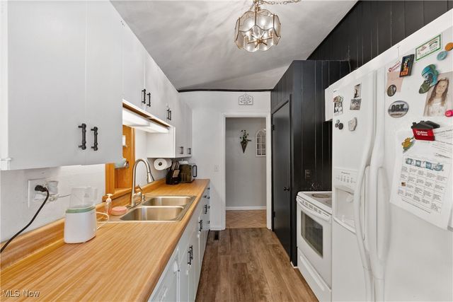 1718 Fernwood Boulevard, Alliance, OH 44601