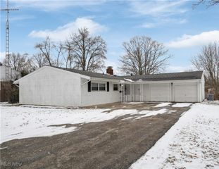 1718 Fernwood Boulevard, Alliance, OH 44601
