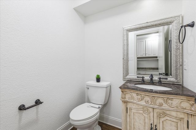 1100 Yorkshire Drive, Carrollton, TX 75007