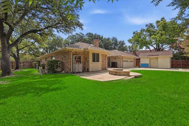 1100 Yorkshire Drive, Carrollton, TX 75007