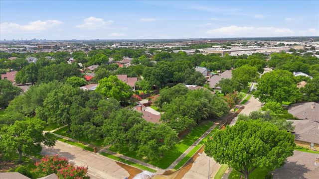 1100 Yorkshire Drive, Carrollton, TX 75007