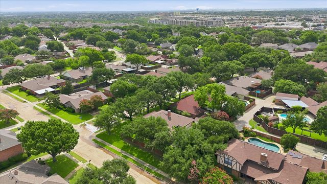 1100 Yorkshire Drive, Carrollton, TX 75007