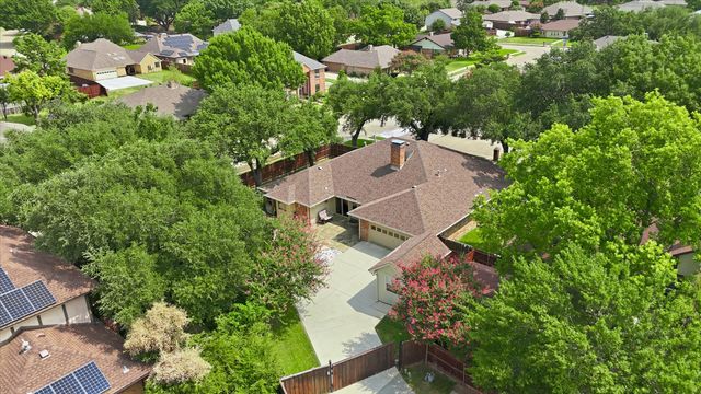 1100 Yorkshire Drive, Carrollton, TX 75007
