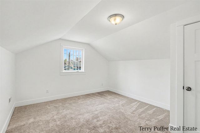 72 E Grand Avenue, Muskegon, MI 49442