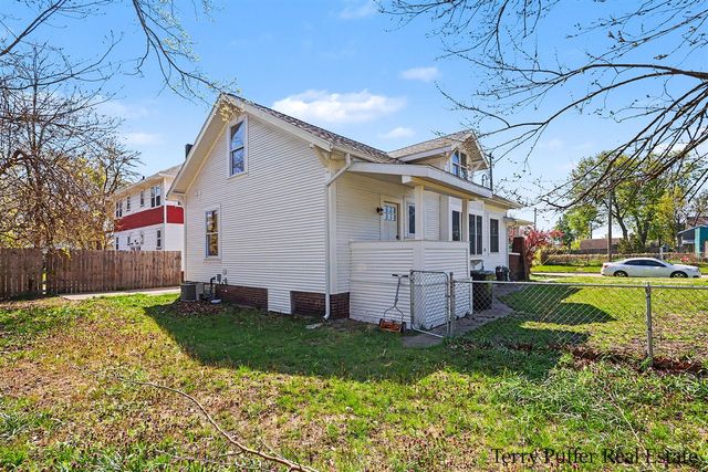 72 E Grand Avenue, Muskegon, MI 49442