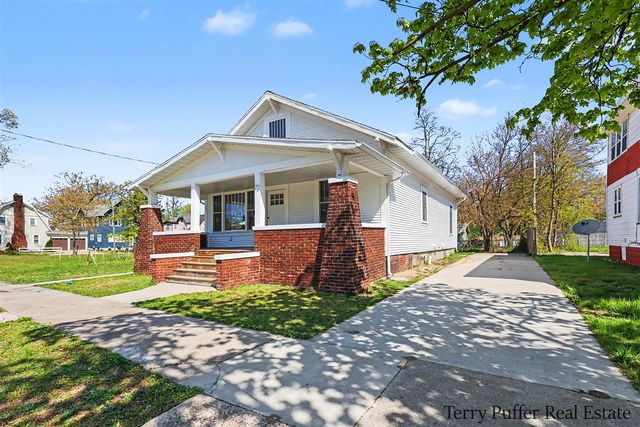 72 E Grand Avenue, Muskegon, MI 49442