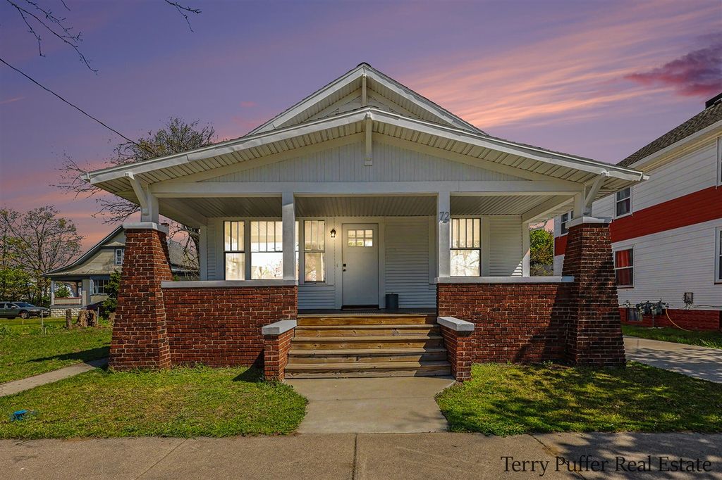 72 E Grand Avenue, Muskegon, MI 49442