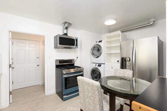 530 The Strand, Hermosa Beach, CA 90254