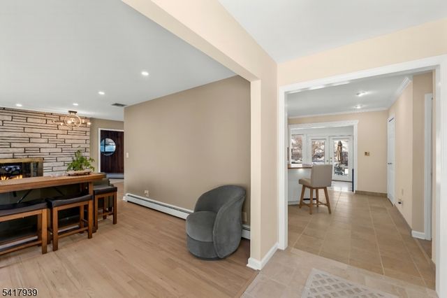 304 River Rd, East Hanover Twp., NJ 07936