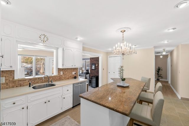 304 River Rd, East Hanover Twp., NJ 07936