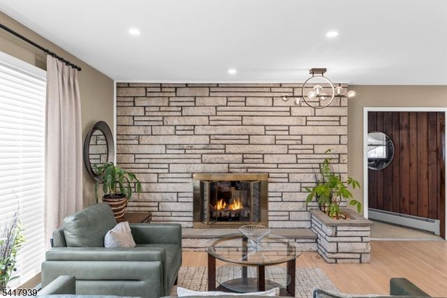 304 River Rd, East Hanover Twp., NJ 07936