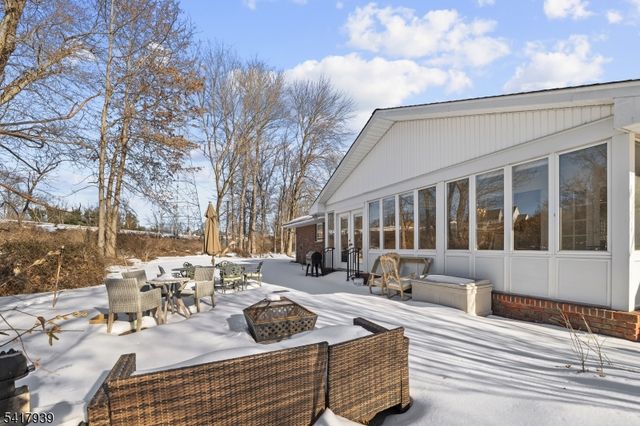 304 River Rd, East Hanover Twp., NJ 07936