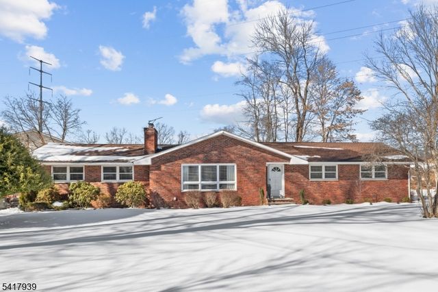 304 River Rd, East Hanover Twp., NJ 07936