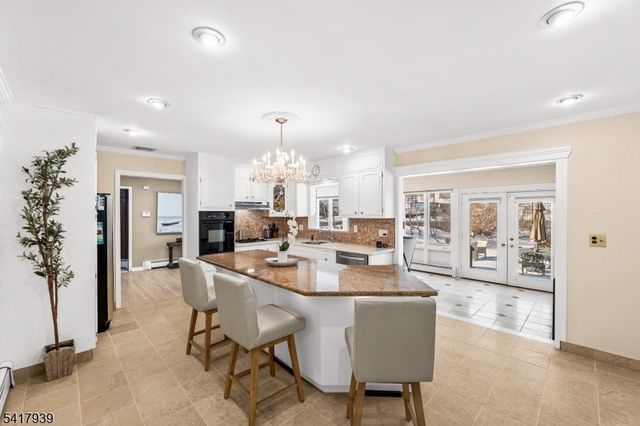 304 River Rd, East Hanover Twp., NJ 07936