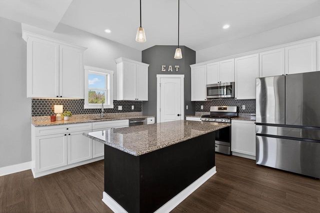 112 Valle Tell Drive, New Glarus, WI 53574