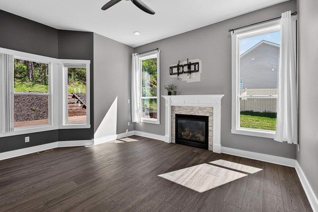 112 Valle Tell Drive, New Glarus, WI 53574