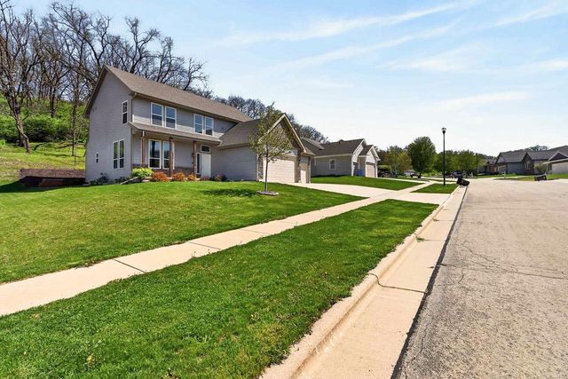 112 Valle Tell Drive, New Glarus, WI 53574
