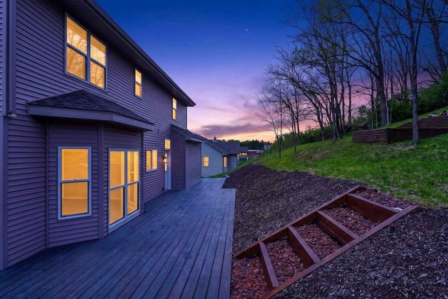 112 Valle Tell Drive, New Glarus, WI 53574